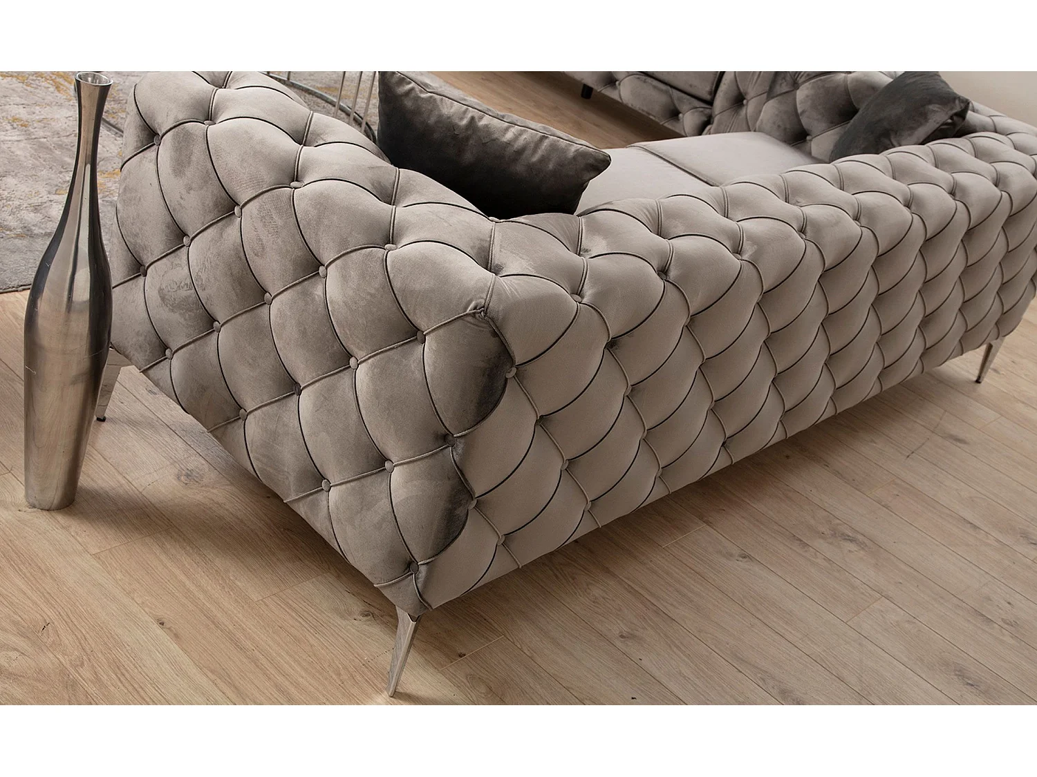 Sofá chesterfield Altadena 354, Gris, 197x90x73cm, Tapiz, Patas: Metal