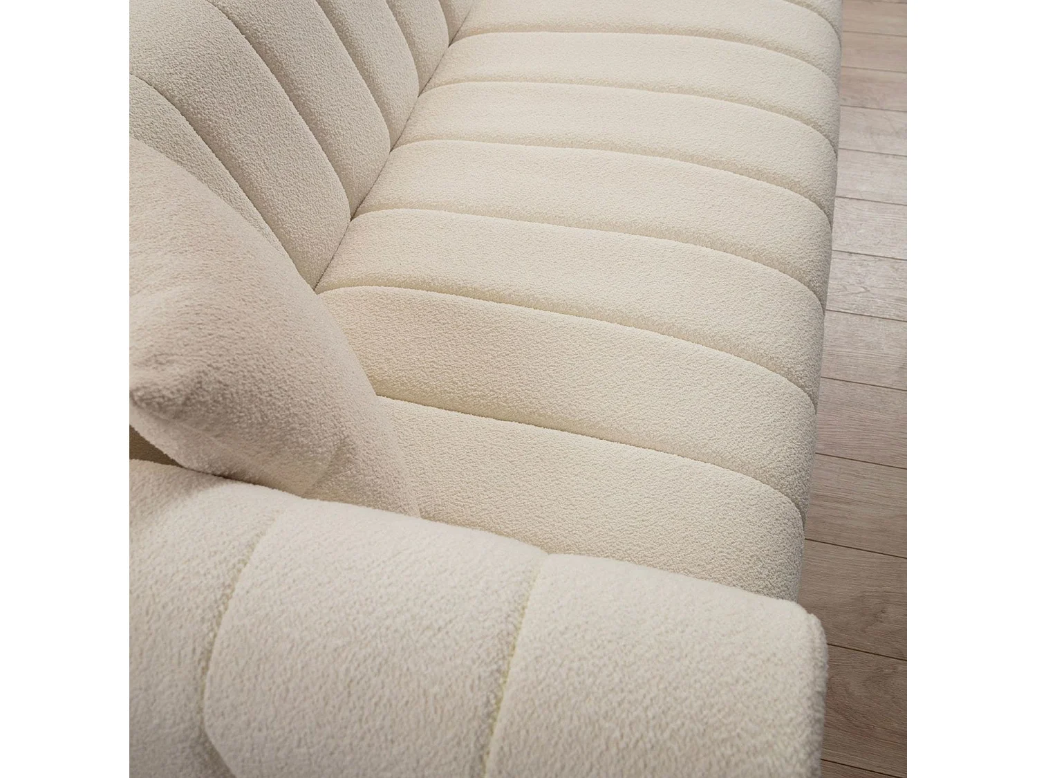 Canapé 3 places contemporain avec 2 coussins Bernera Tissu bouclette Blanc crème