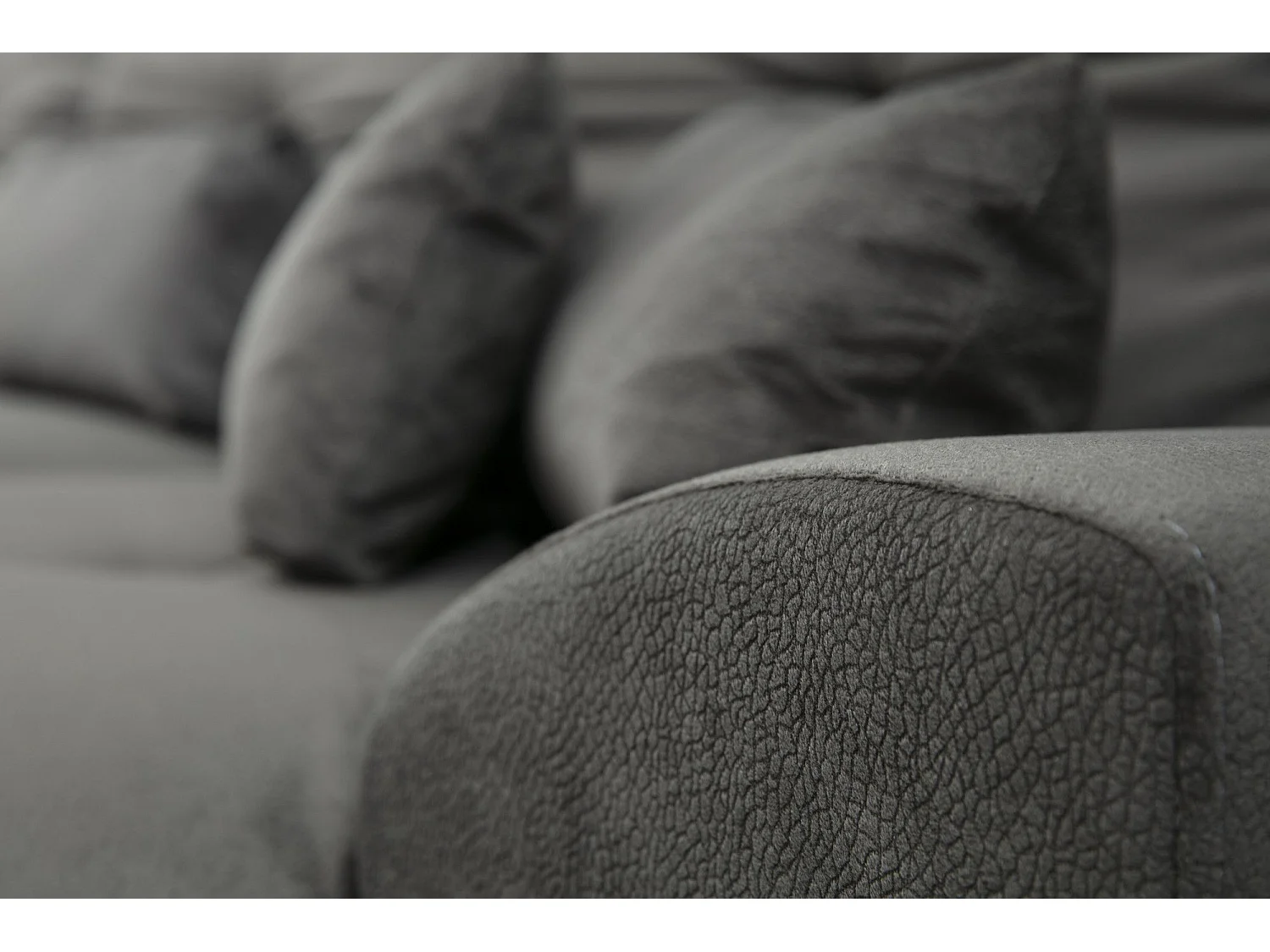 Canapé d'angle gauche avec 5 coussins Cyclades Velours texturé effet simili de vachette Anthracite