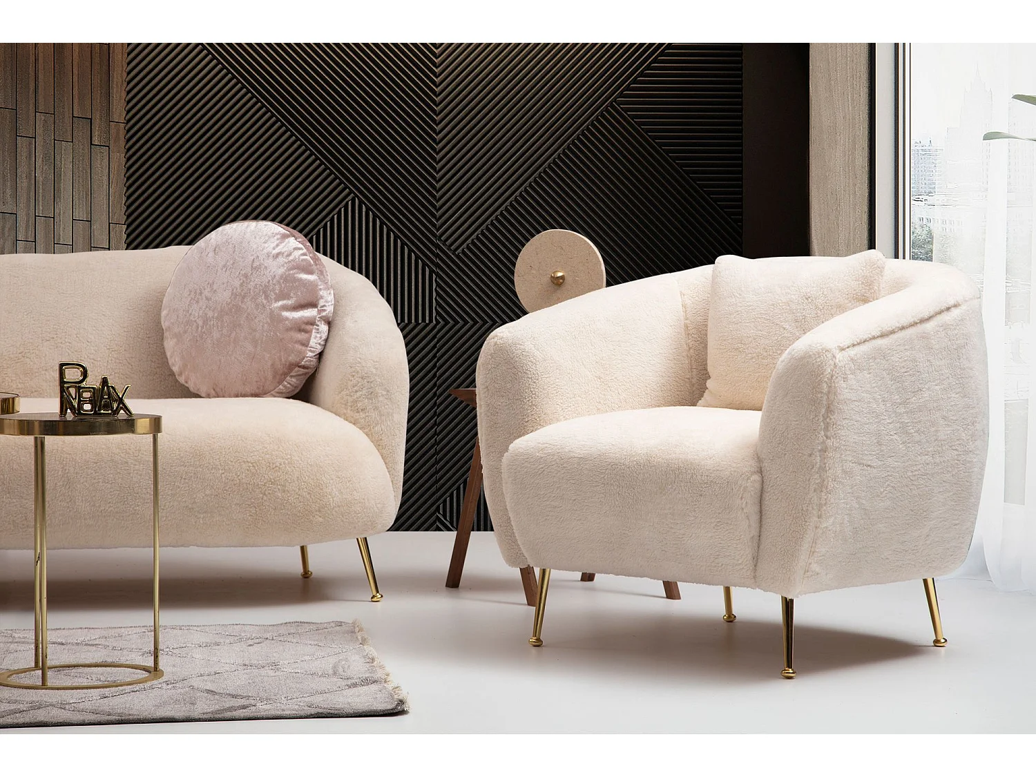 Poltrona Elegante, Bege, 85 x 85 x 80 cm | Estrutura em madeira de faia e aglomerado, 100% poliéster, pernas em metal dourado | Almofadas macias de es