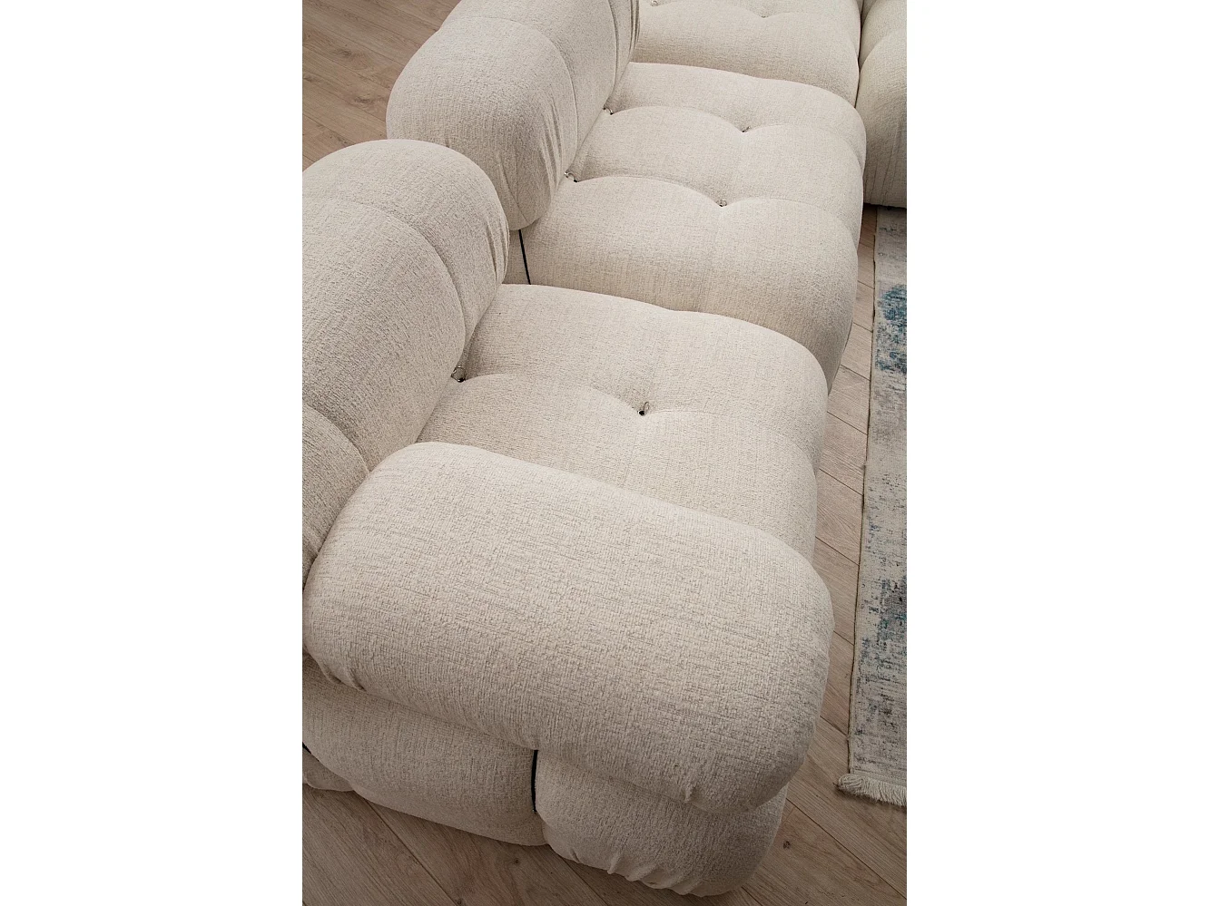 Poltrona elegante de 1 lugar, cor creme, 95x95x75 cm | Estrutura em madeira de faia e aglomerado, 100% poliéster, encosto e braço removíveis | Perfeit