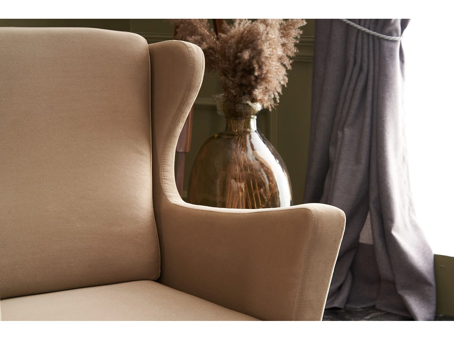 Sillón Altadena 471, De color marrón claro, 98x77x80cm, Tapiz, Patas: Madera