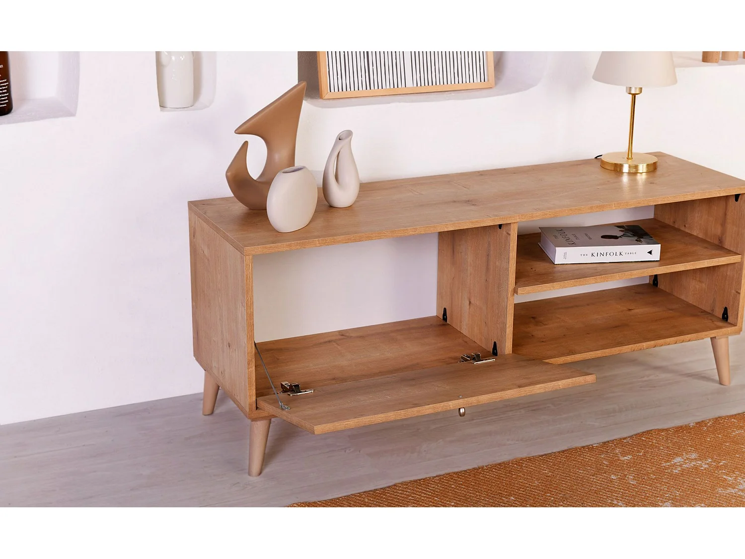 Elegante mueble de TV de roble, 138 x 55 x 41 cm | Tablero de partículas revestido 100 % melaminizado, patas de carpe (15 cm) | Perfecto para salones modernos