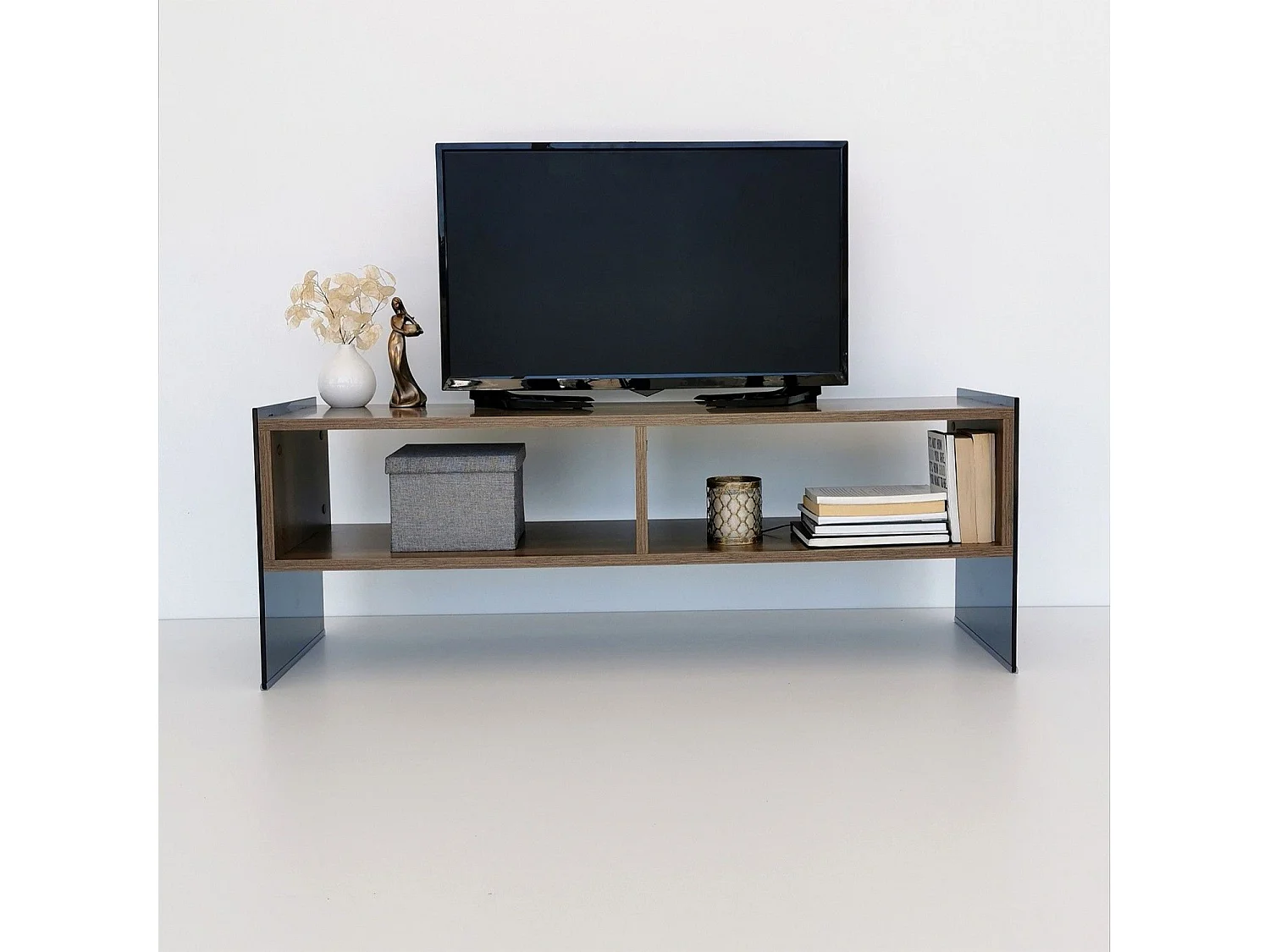 Mesa de tv Kailua 276, Nuez, 122x45x35cm