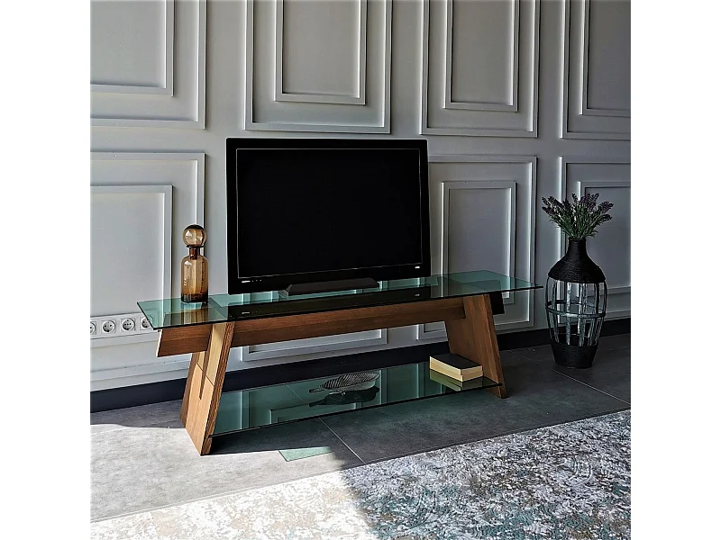 Meuble TV trapèze 2 tablettes Trappy 158x45x35cm Bois massif Verre trempé Naturel Fumé Vert