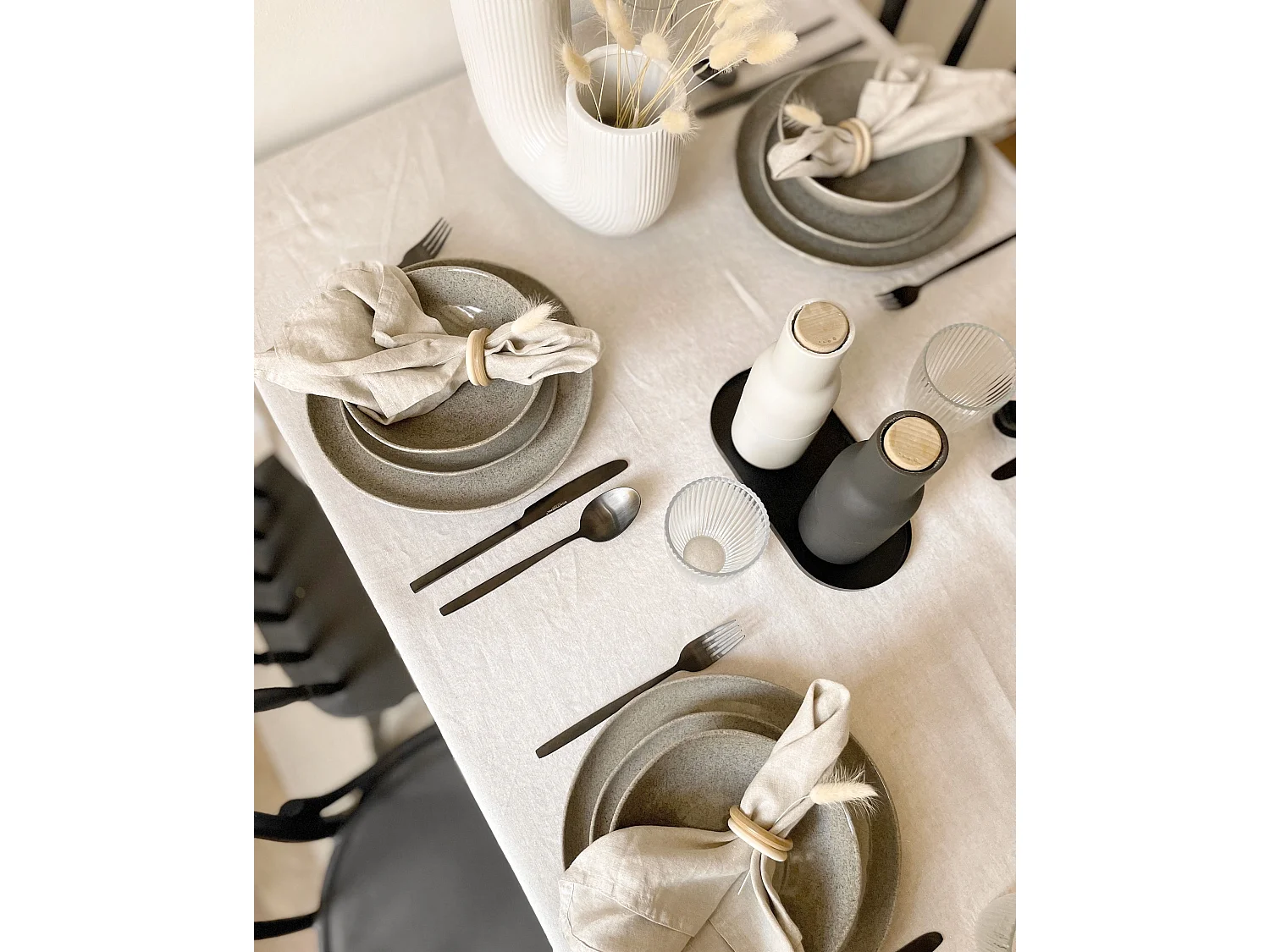 Set de 16 couverts de table COSTMARY Grès Gris