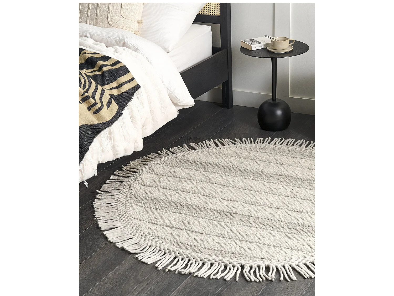 Teppich Wolle beige ⌀ 140 cm rund mit Muster und Fransen Boho Stil Baltalar