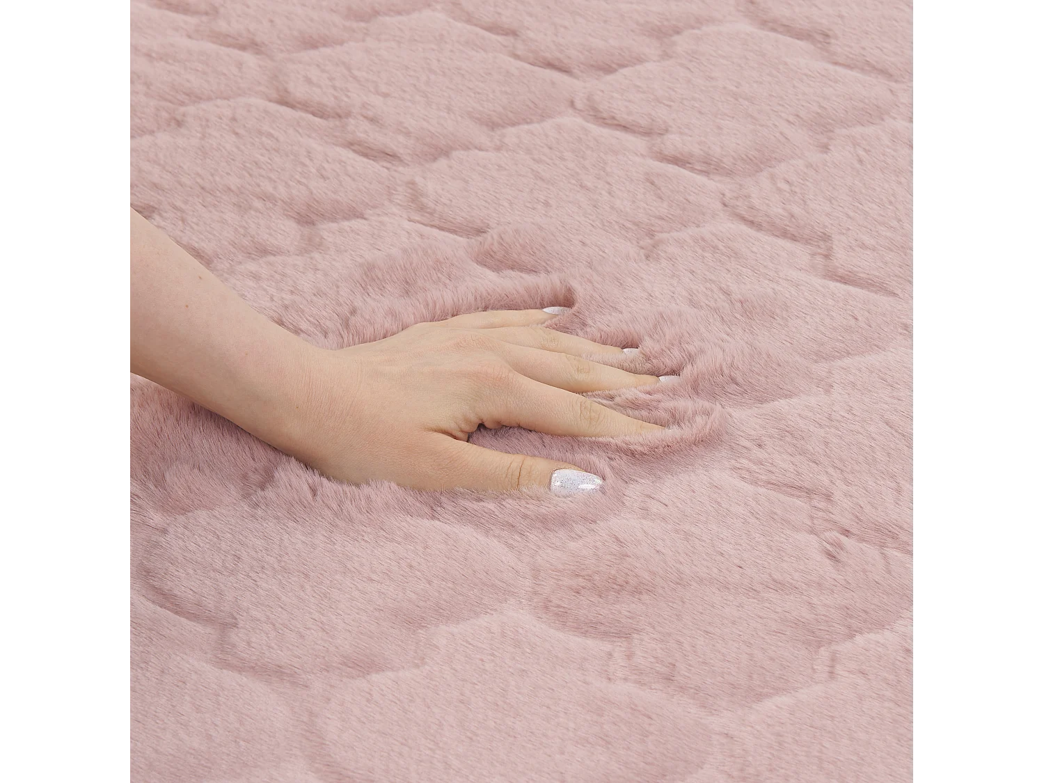 Tapis en fausse fourrure GHARO Rose 80 x 150 cm