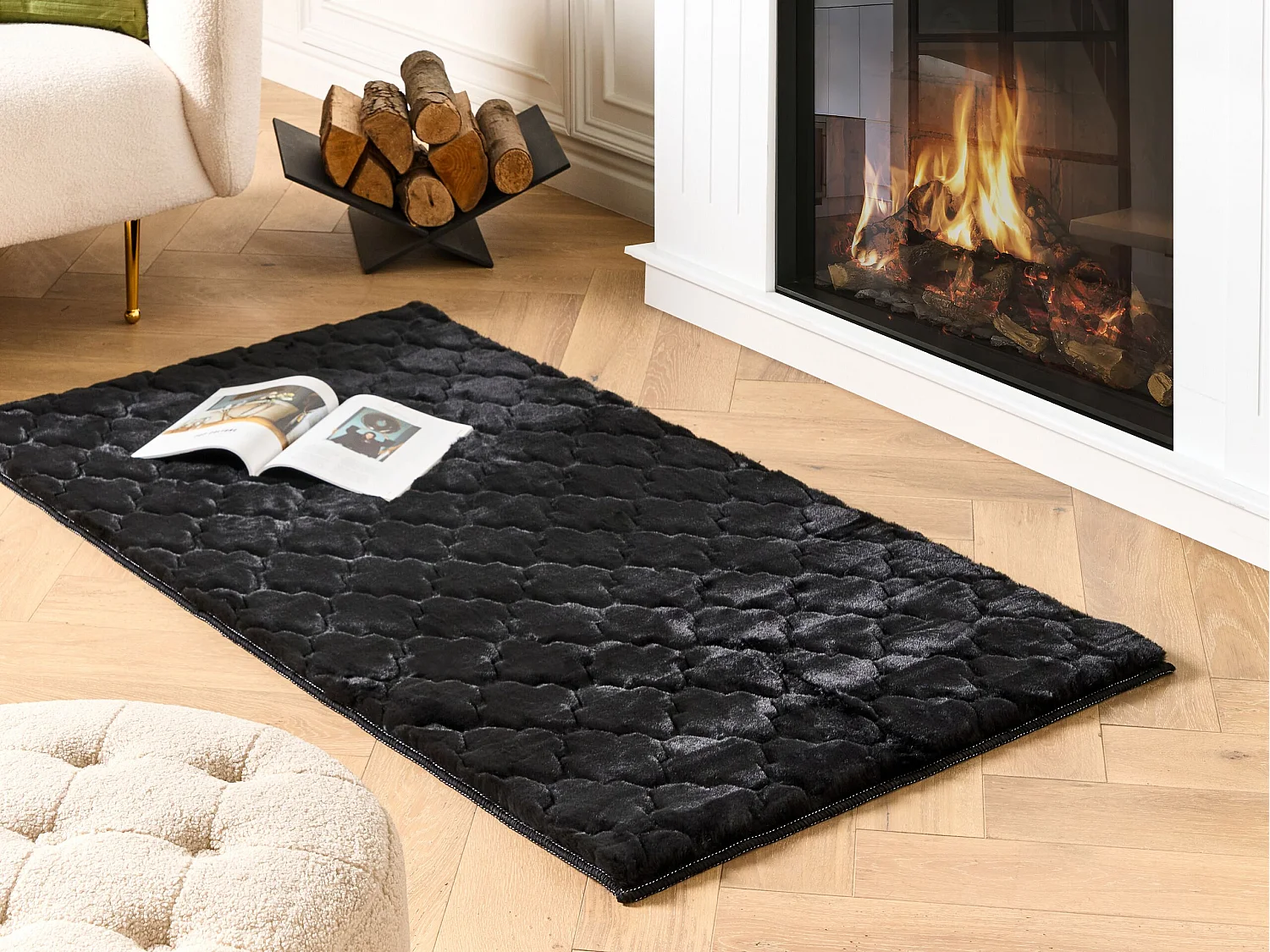 Tapis en fausse fourrure GHARO Noir 80 x 150 cm