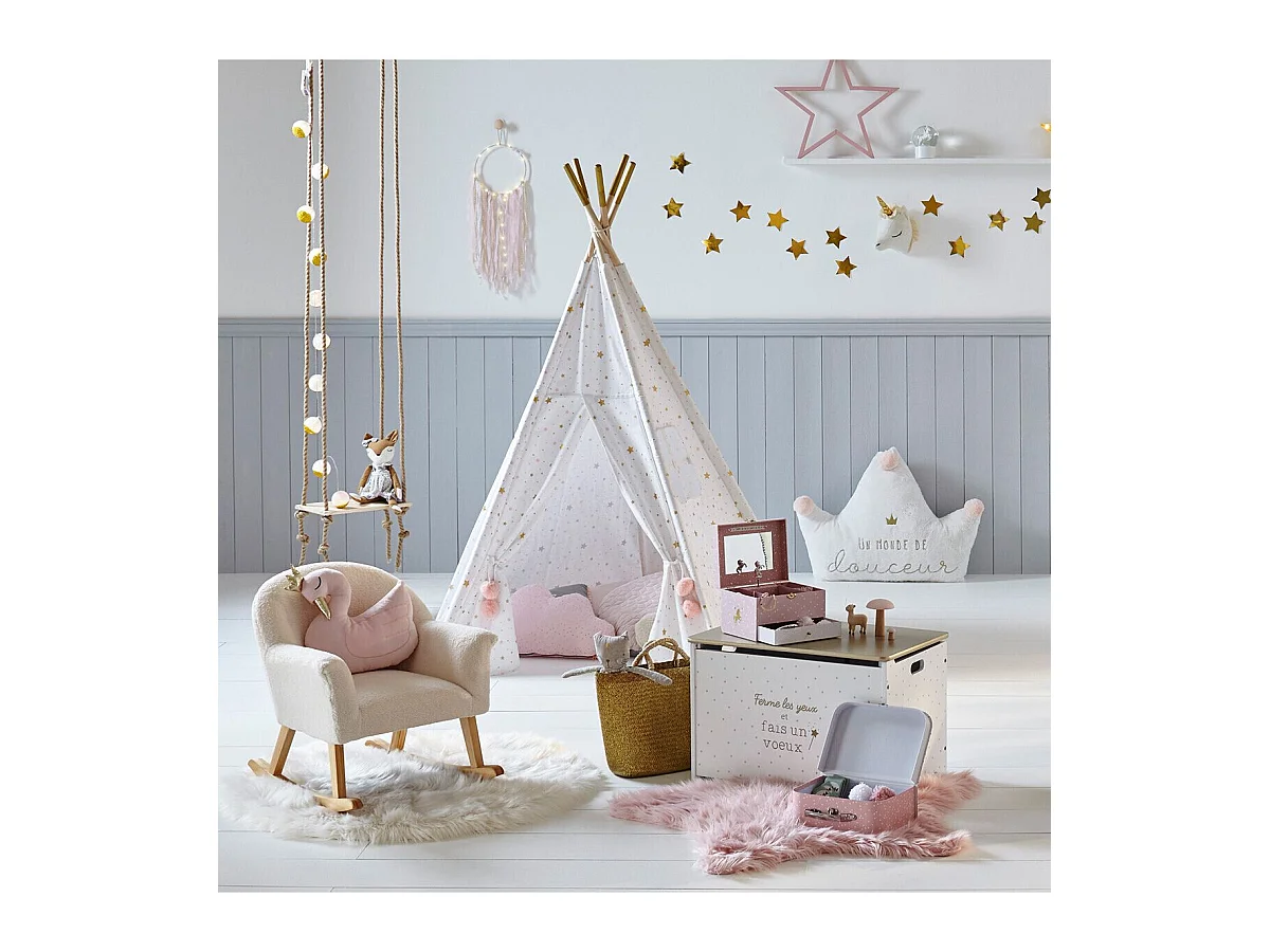 Tapete de poliéster branco 90x90cm