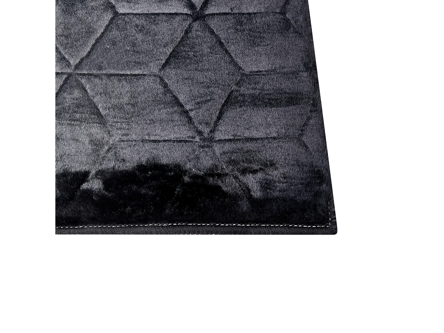 Tapis en fausse fourrure de lapin noir 160 x 230 cm THATTA