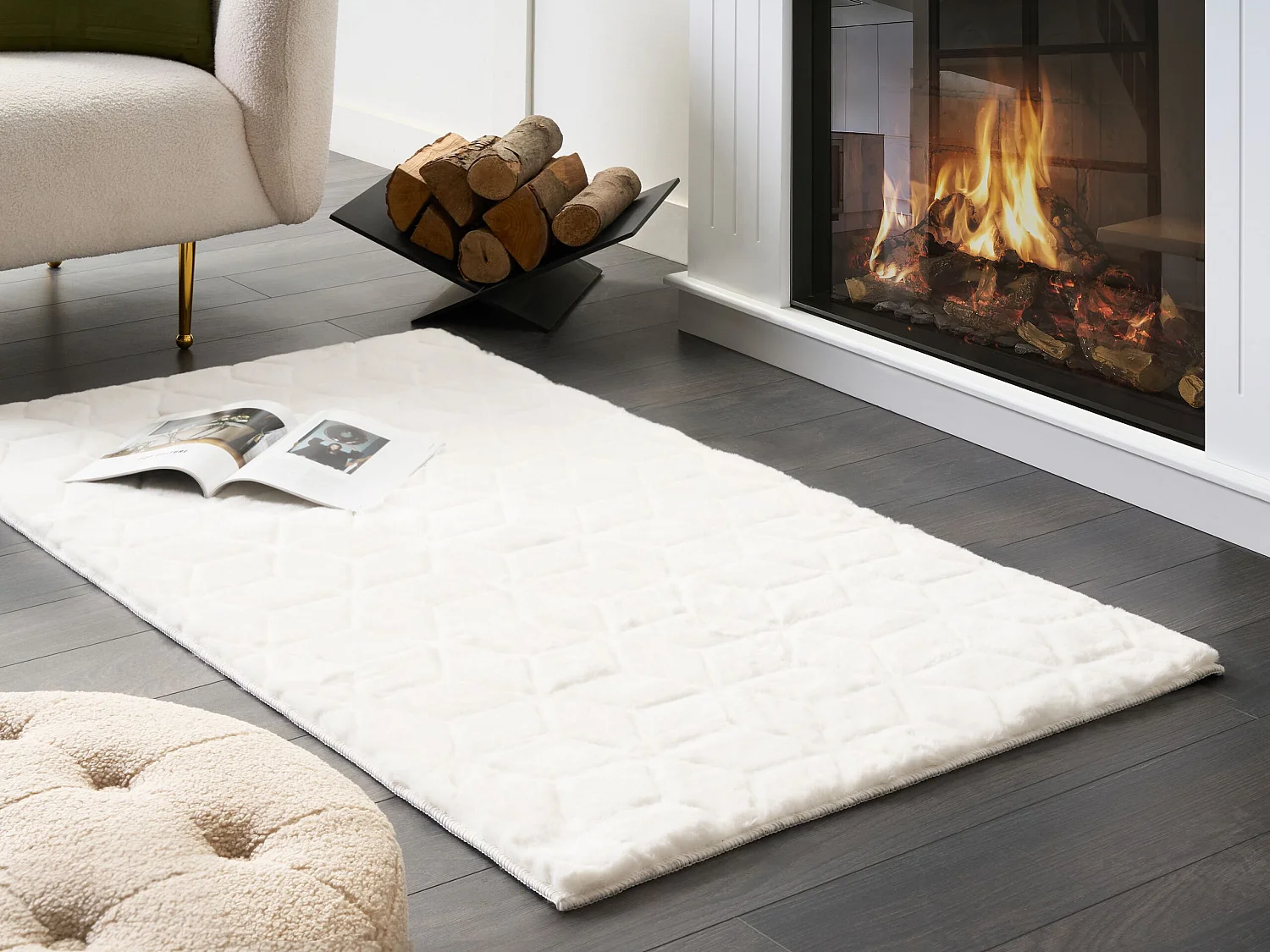 Tapis en fausse fourrure THATTA Blanc 80 x 150 cm