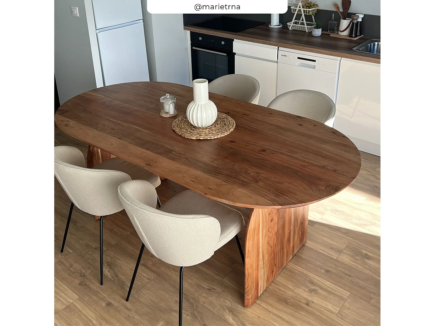 Set di 2 sedie in tessuto bouclé beige con gambe in metallo - Groom