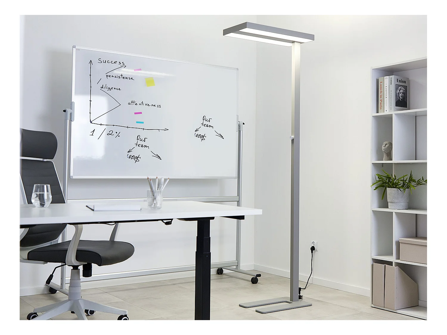 LED Stehlampe TAURUS mit Dimmer Metall Silber