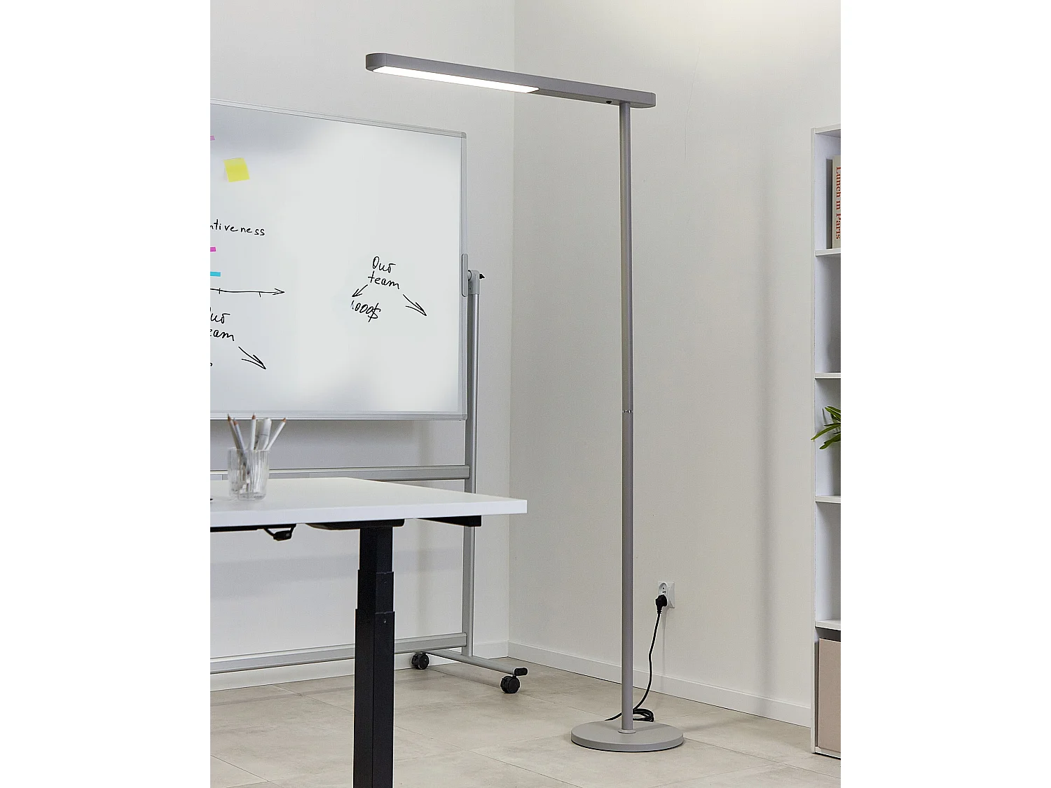 Lampadaire LED PERSEUS Métal Argenté