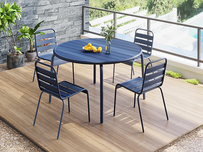 Jadalnia ogrodowa z metalu – stół o średnicy 110 cm i 4 sztaplowane krzesła w kolorze granatowym MIRMANDE