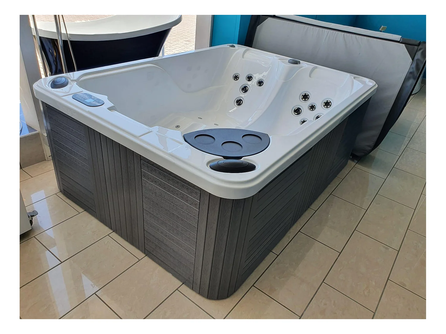 Spa-Whirlpool im Freien FRA-1385
