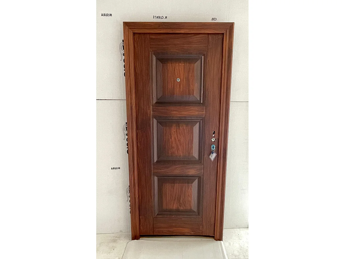 Porte d'entrée Modèle 34 couleur marron version gauche