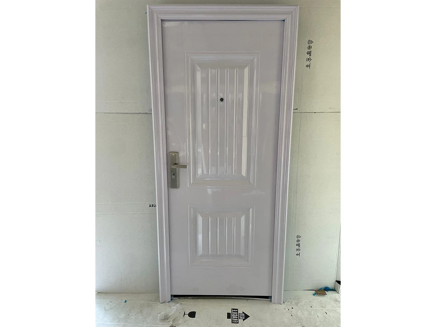 Portoncino d’ingresso Modello 35 colore bianca versione destra