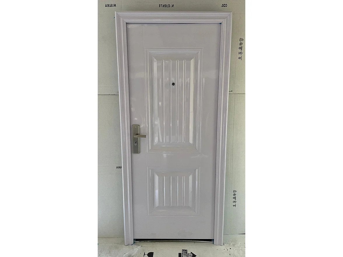 Portoncino d’ingresso Modello 35 colore bianca versione destra