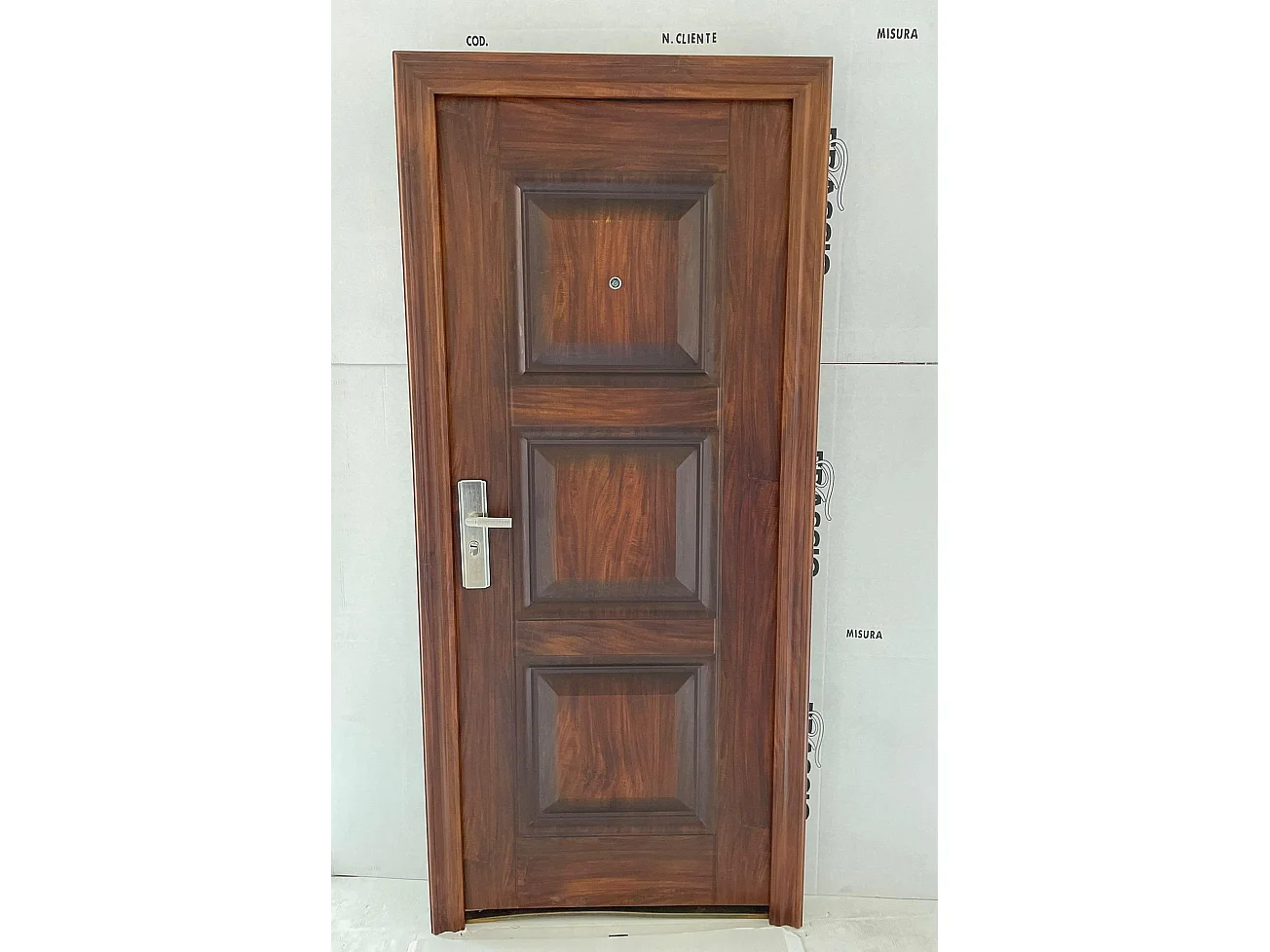 Portoncino d’ingresso Modello 34 colore marrone versione destra