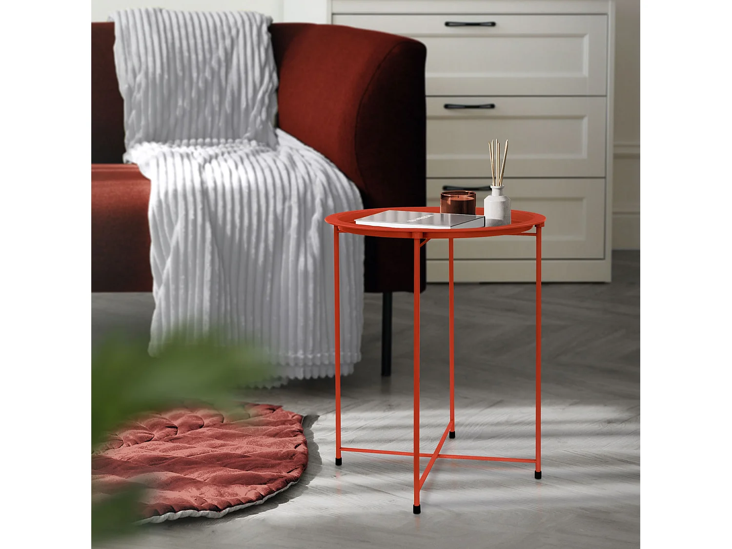 Table d'appoint basse ronde rouge Ø 43cm H 52cm métal revêtu par poudre pliable