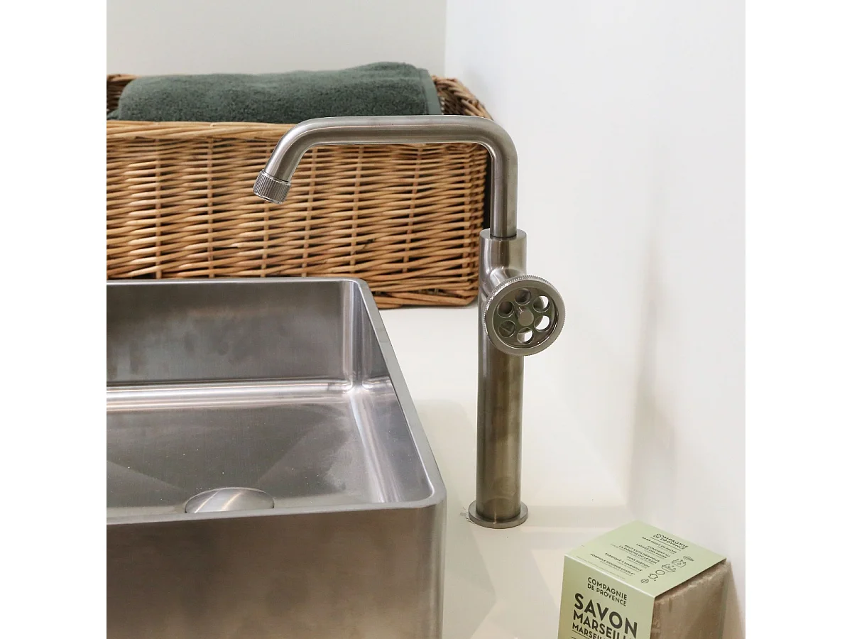 Indus mitigeur lavabo haut façon inox - Essebagno