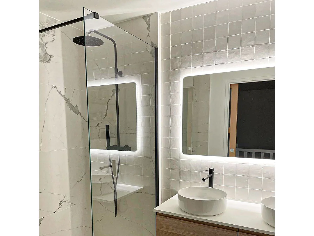 Envol mezclador alto de lavabo negro Essebagno