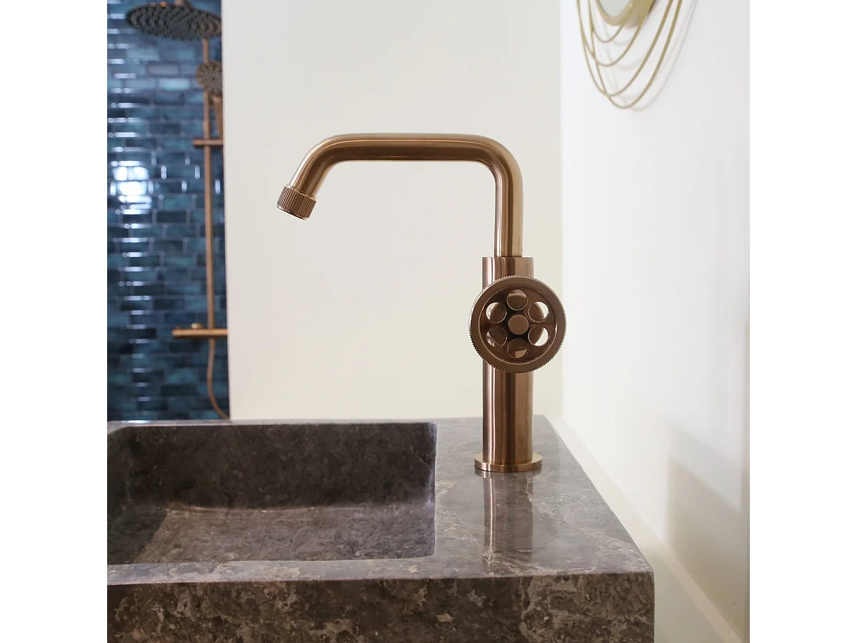 Indus niedriger Waschbeckenmischer Kupfer Essebagno