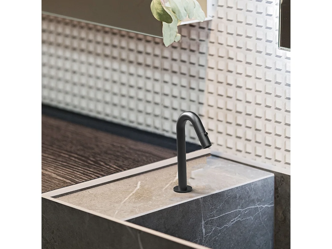 Indus robinet lave-mains noir eau froide - Essebagno