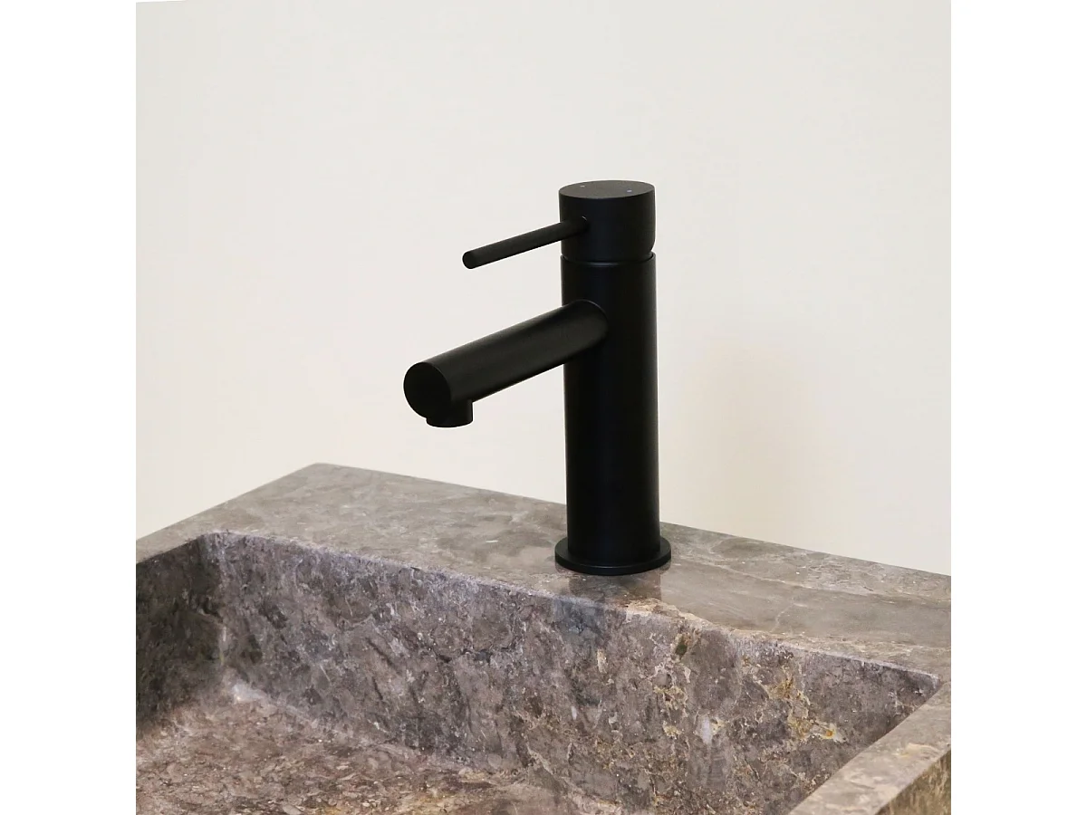 Envol mitigeur lavabo bas noir - Essebagno