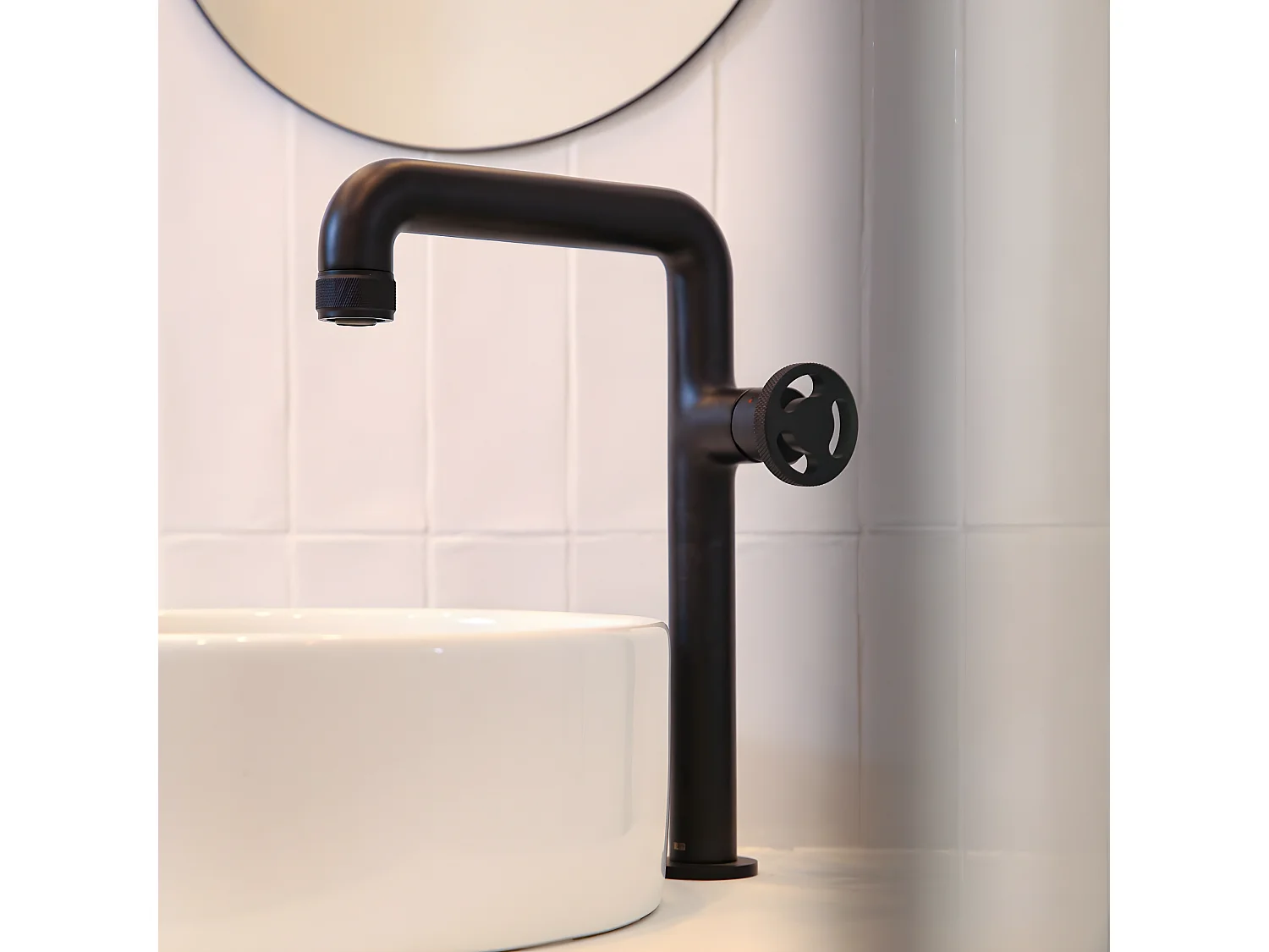 Factory Waschbeckenmischer hoch schwarz Essebagno