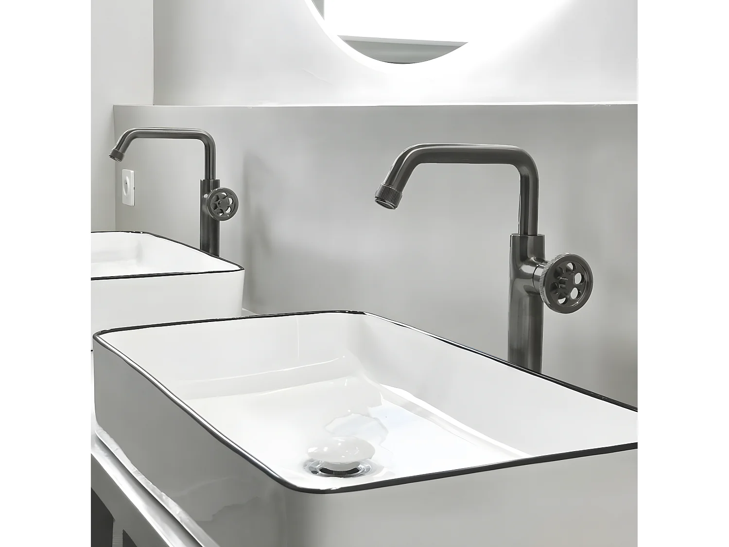 Indus Waschtischmischer hoch gun Metall Essebagno