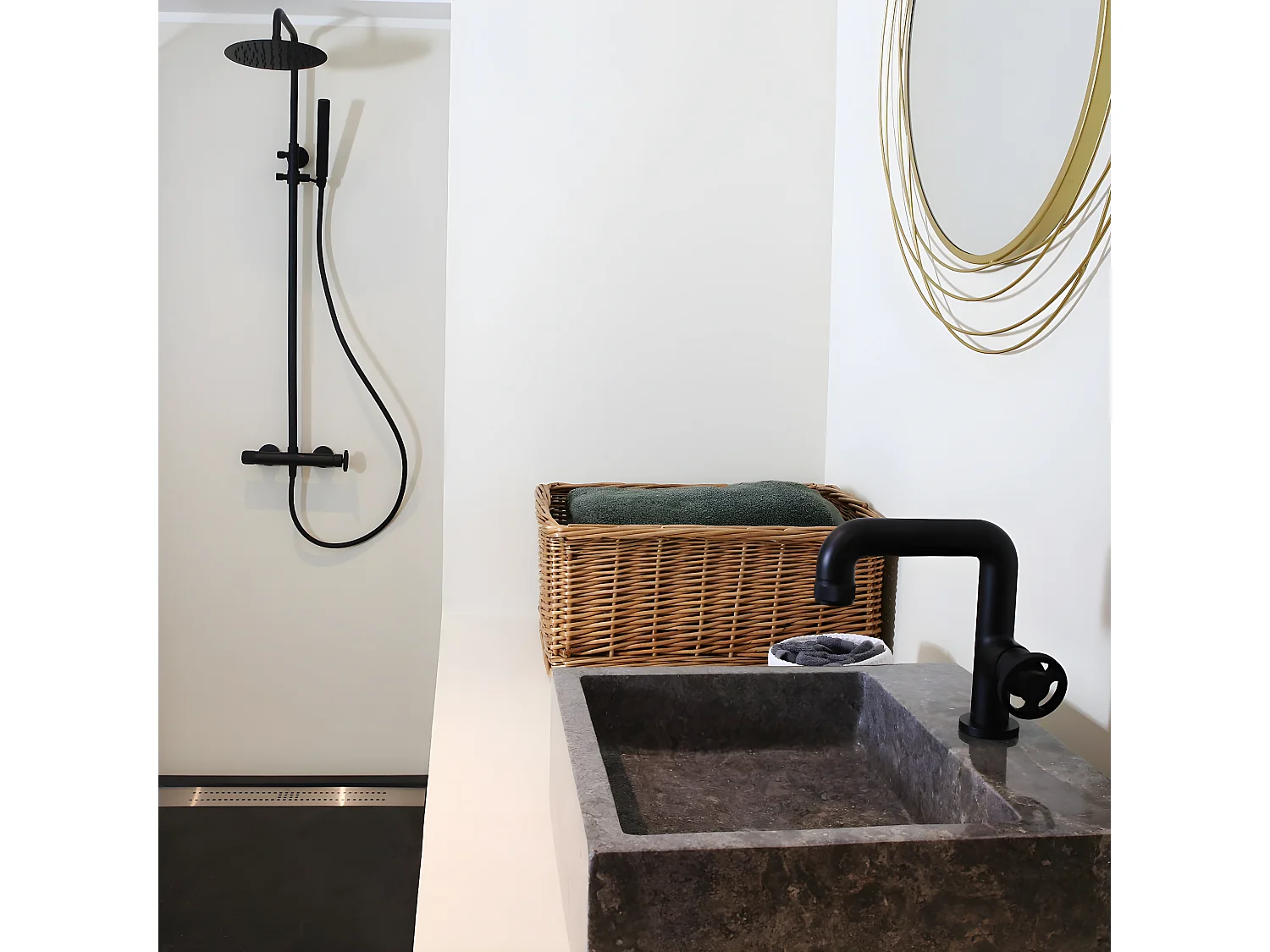 Factory Rubinetto basso per lavabo gun metal Essebagno