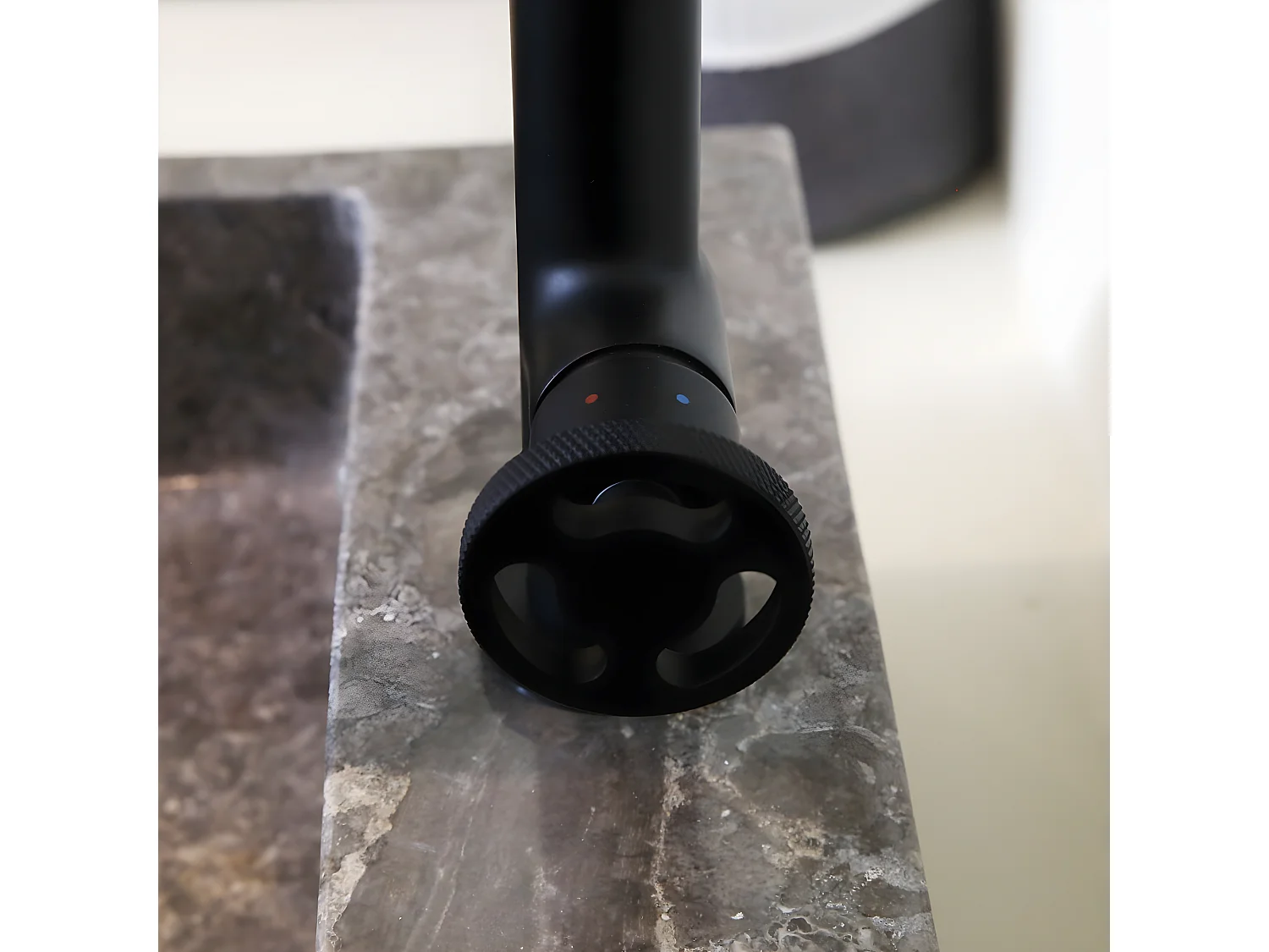 Factory Rubinetto basso per lavabo gun metal Essebagno