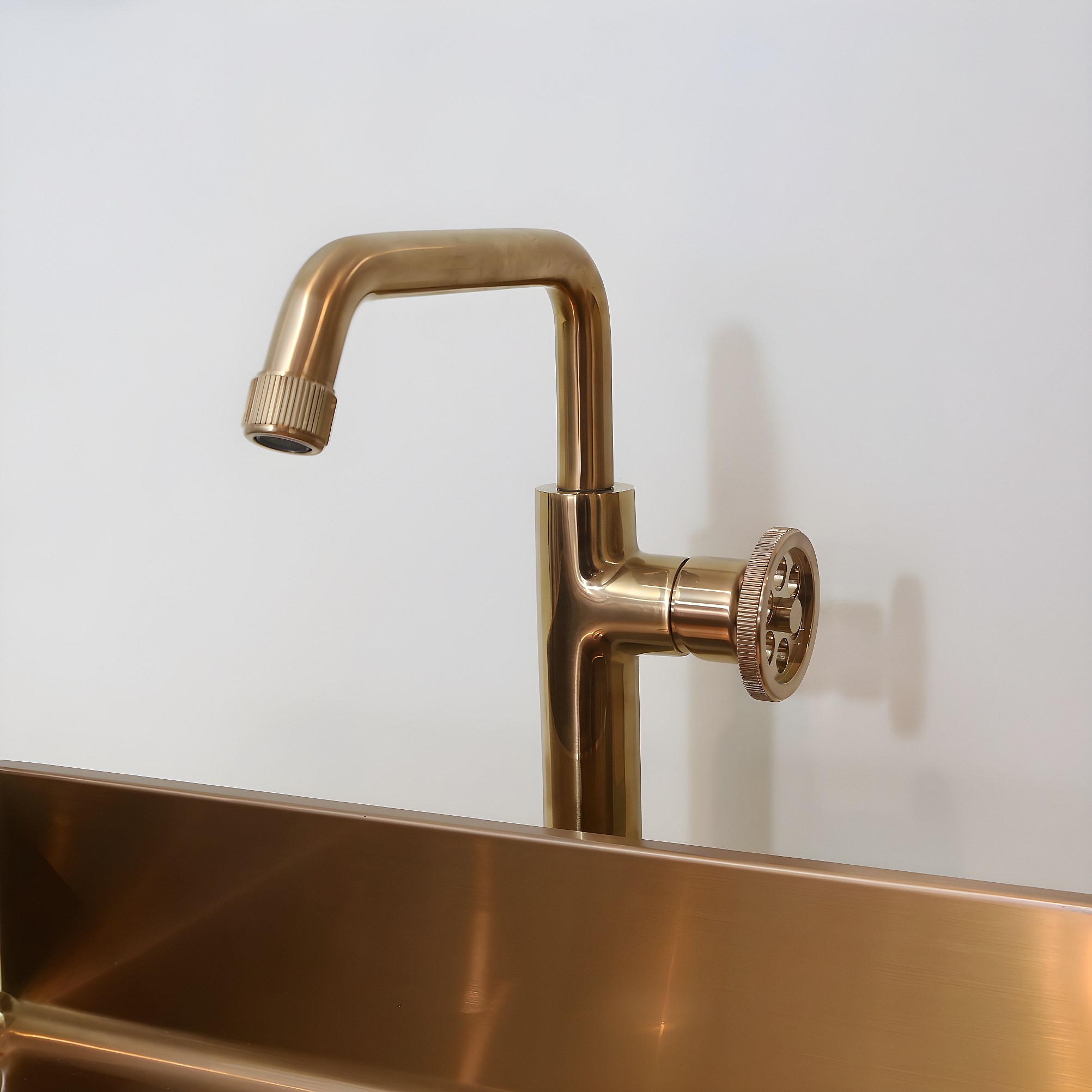 Indus Mitigeur Lavabo Haut Cuivre