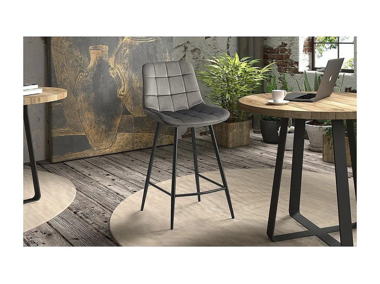 Cadeira de balcão 'Jute' em Veludo Taupe, dimensões: A95 x L46 x P36 cm