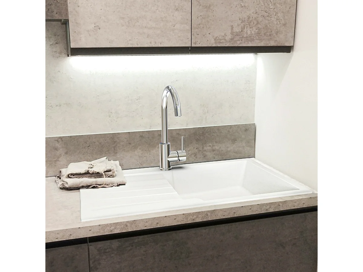 Sierra Lavello a 1 vasca grande con scolapiatti in resina bianco Essebagno