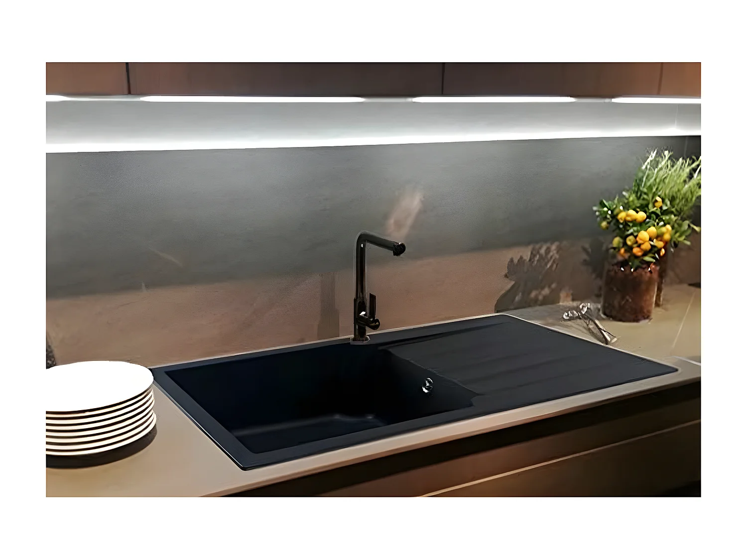 Sierra Spülbecken 1 großes Becken mit Abtropffläche aus schwarzem Kunststoff Essebagno