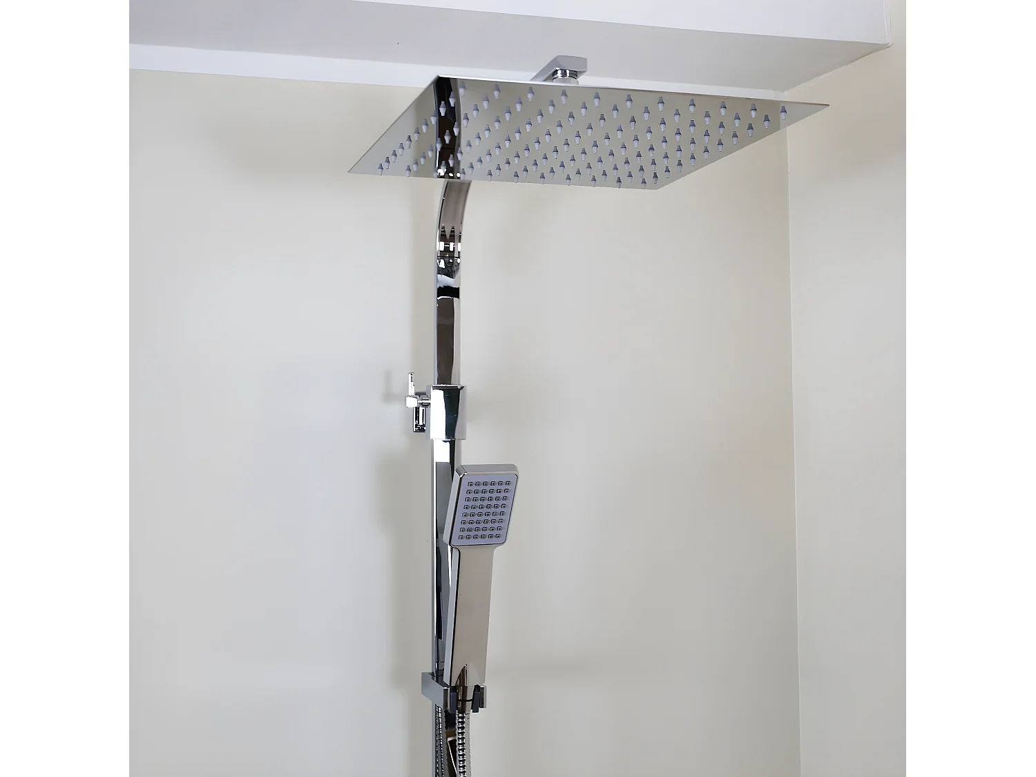 Quartos 300 columna de ducha cromada con termostato Essebagno