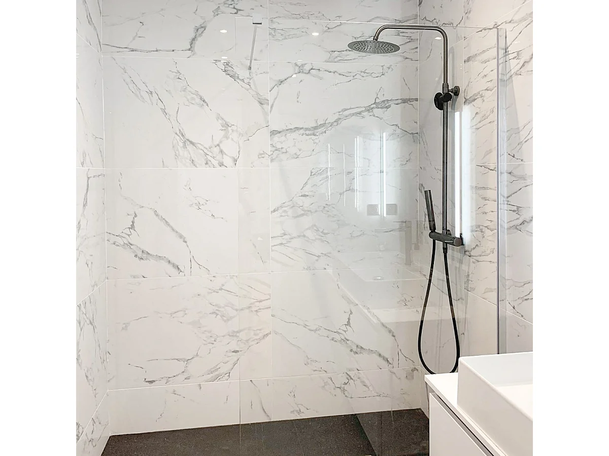 Luisa colonne de douche mécanique gris gun métal - Essebagno