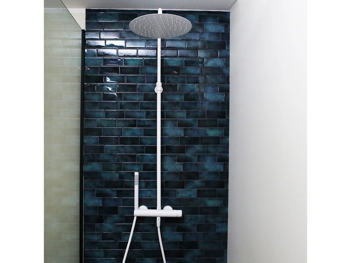 Luisa colonne de douche mécanique blanche - Essebagno