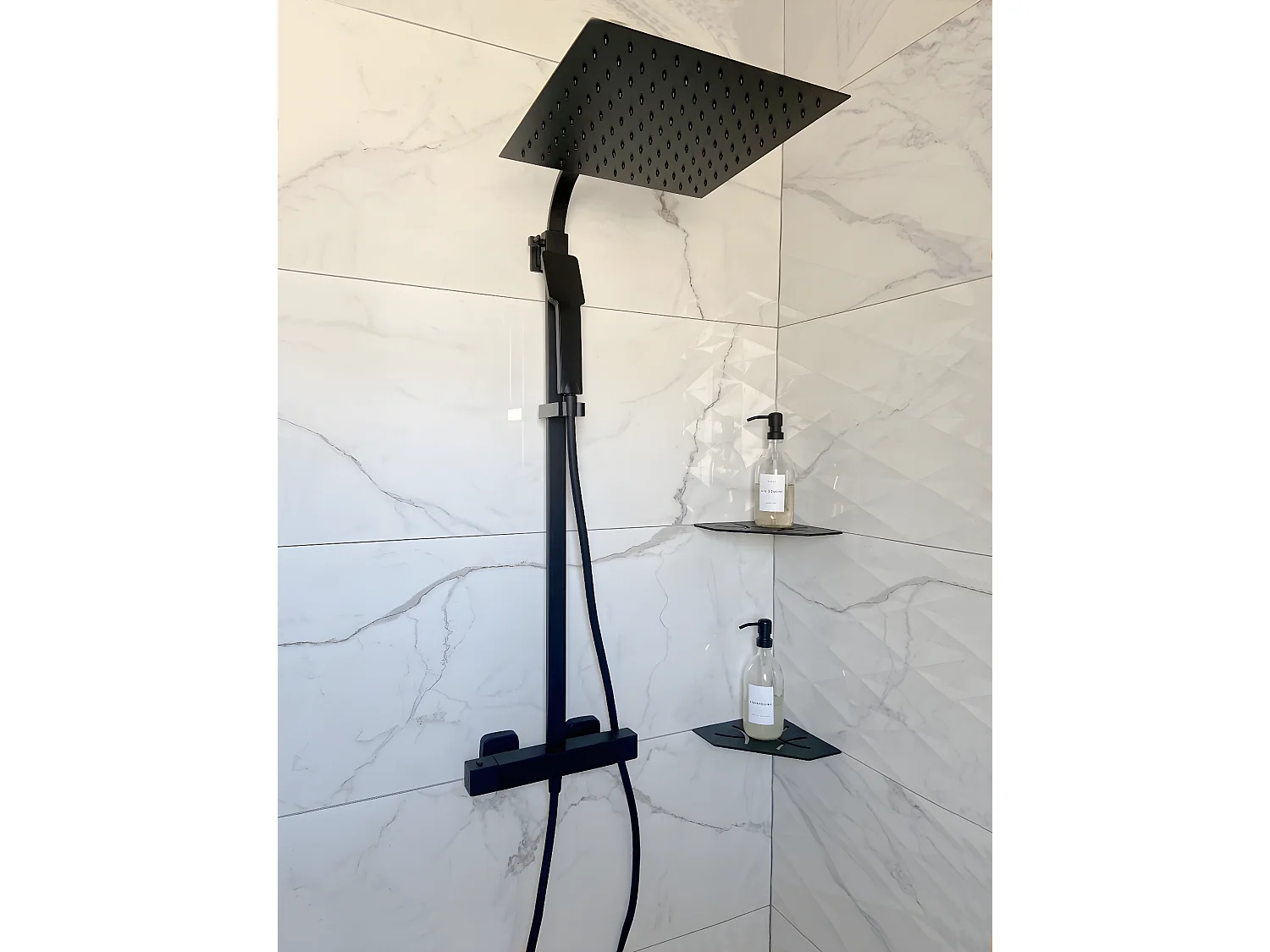 Quartos colonne de douche thermostatique 300 noire - Essebagno