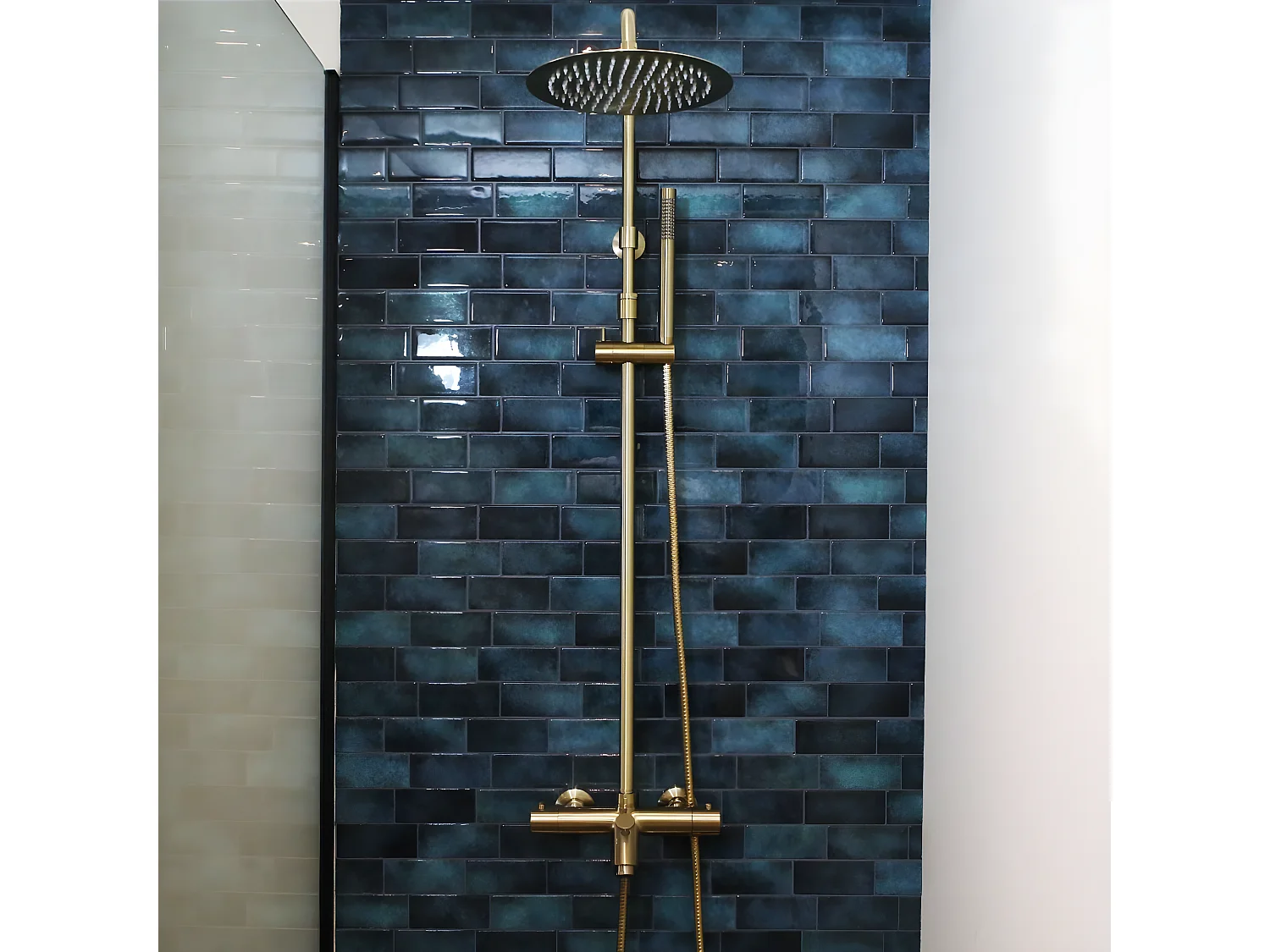 Luisa II 250 thermostatische Wannensäule gebürstetes Gold Essebagno