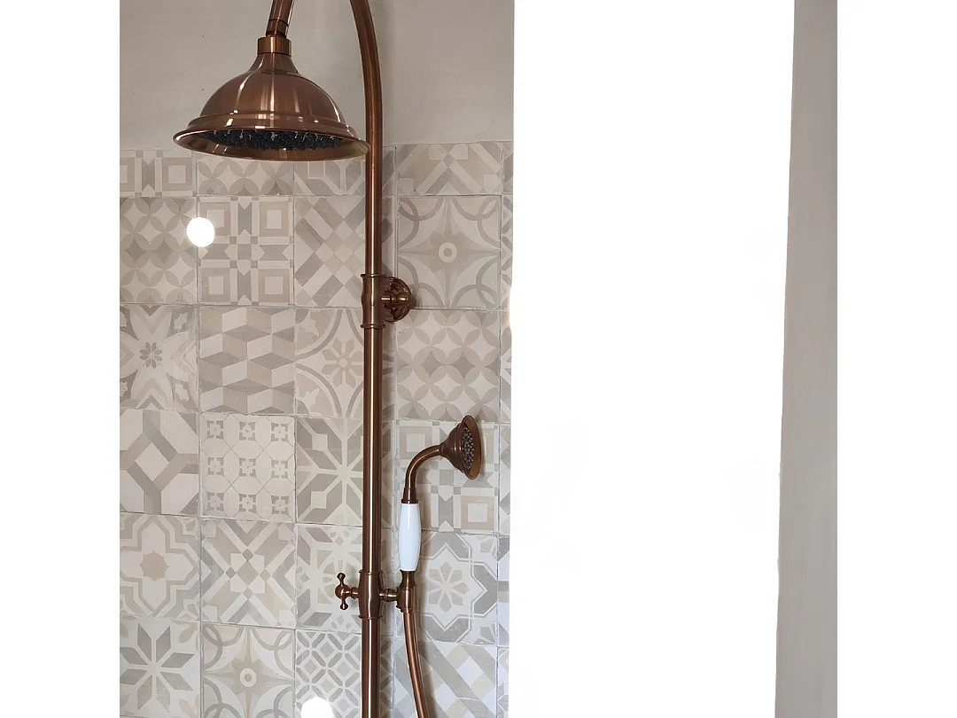 Leeds mechanische Retro-Duschsäule gebürstetem kopfer Essebagno