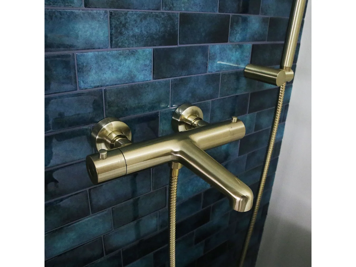 Luisa Thermostat-Wannen- und Brausemischer gebürstetem Gold Essebagno