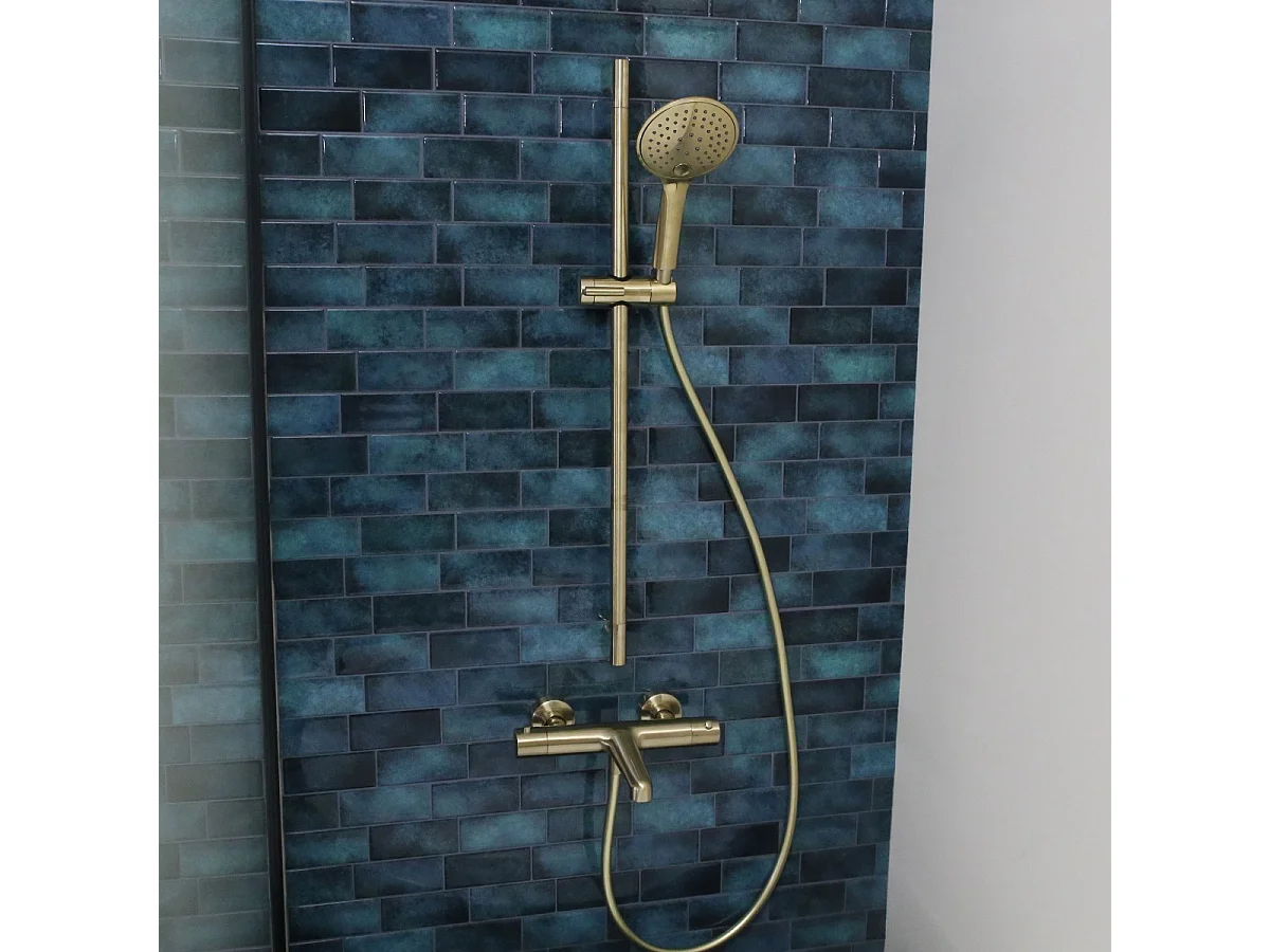 Luisa Thermostat-Wannen- und Brausemischer gebürstetem Gold Essebagno