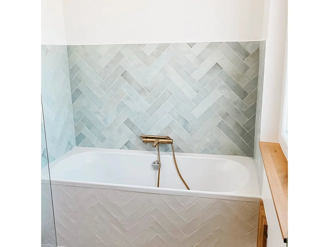 Luisa Thermostat-Wannen- und Brausemischer gebürstetem Gold Essebagno