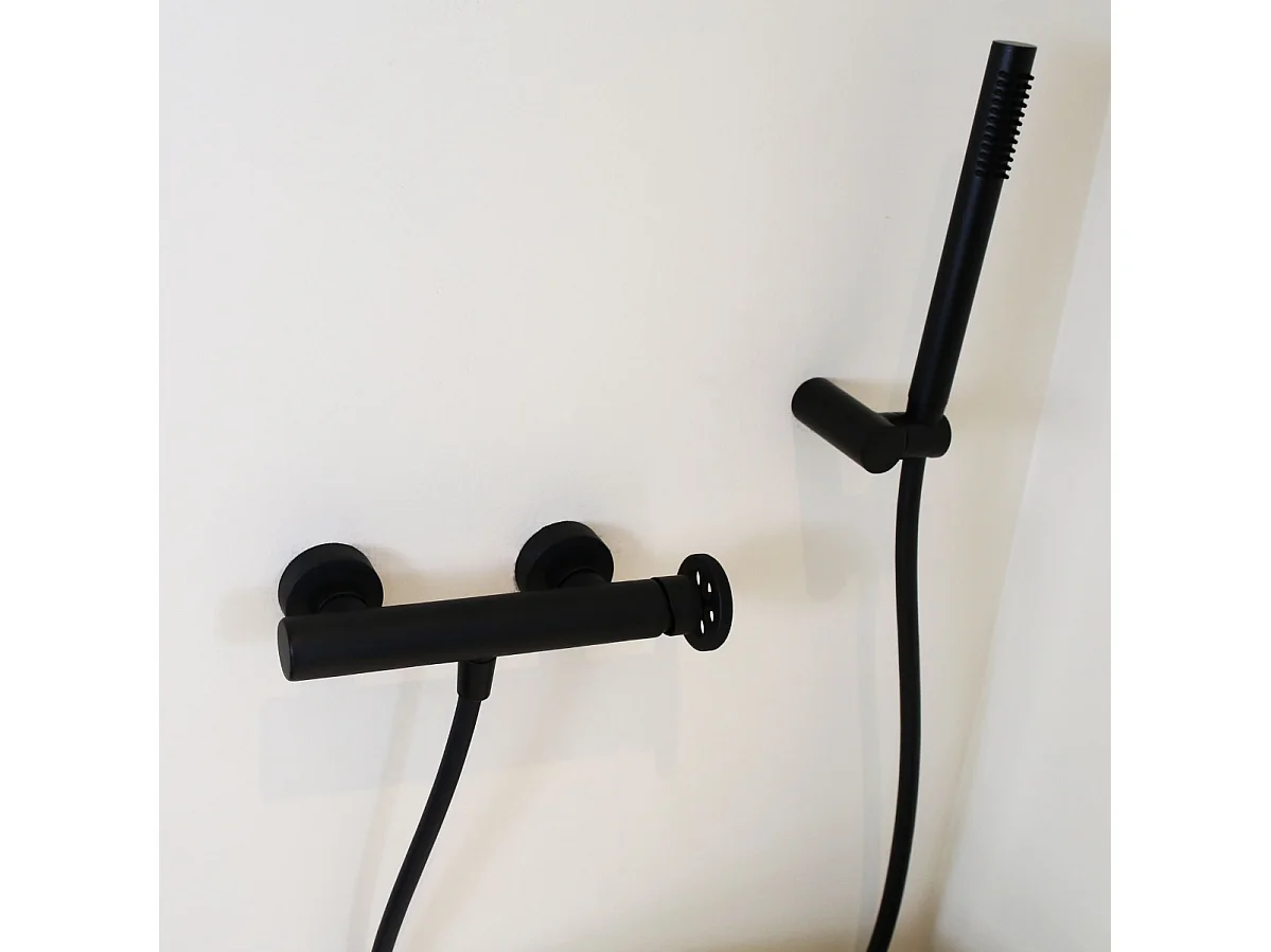 Grifo de ducha Indus negra Essebagno