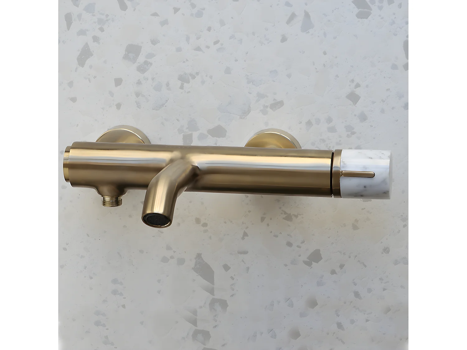 Manopola mezclador mecánico para bañera-ducha mármol dorado cepillado Essebagno